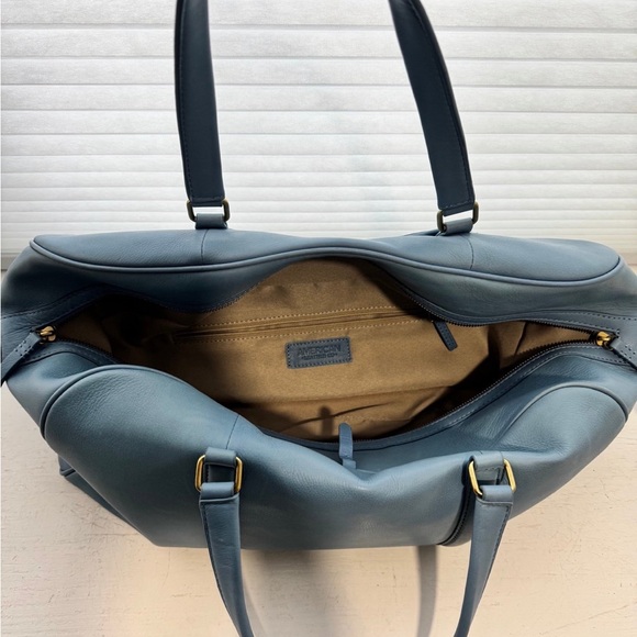 The American Leather Co. Weekender - Picture 5 of 9